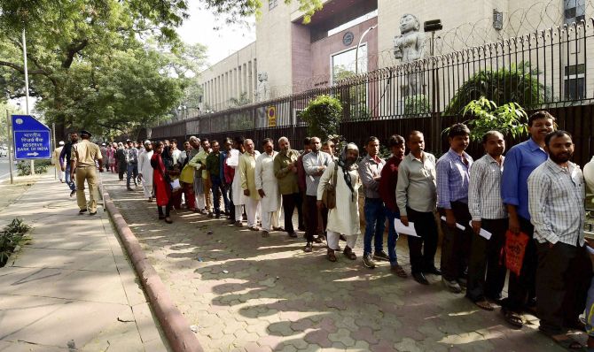 longqueuescontinueatbanks